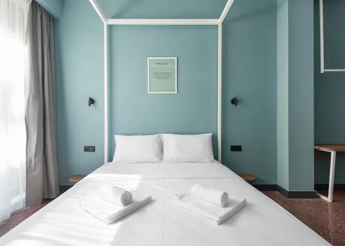 Zeus Is Loose Thessaloniki