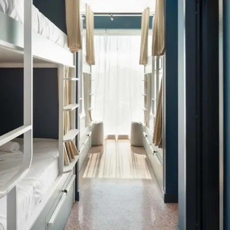 Zeus Is Loose * Soluň