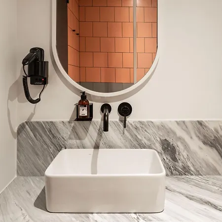 Zeus Is Loose Hostel Soluň