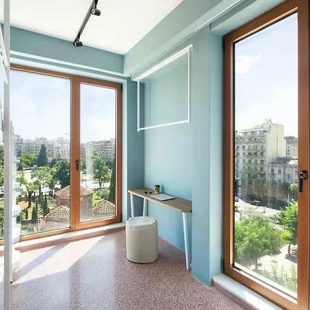 Hostel Zeus Is Loose