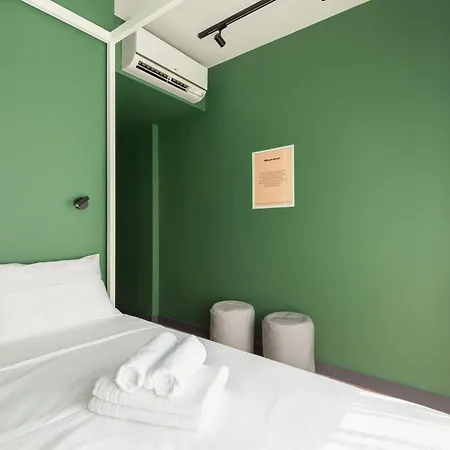 Zeus Is Loose Хостел Салоники