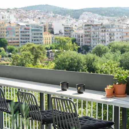 Zeus Is Loose * Soluň