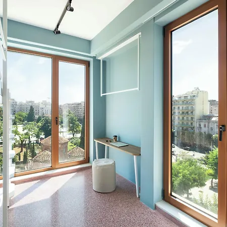 Zeus Is Loose * Soluň