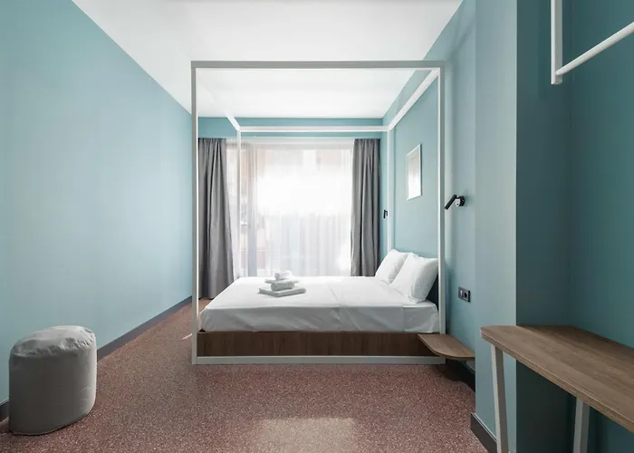 Zeus Is Loose * סלוניקי