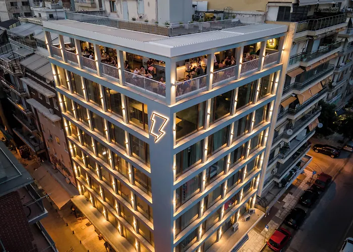 Zeus Is Loose אכסניה סלוניקי